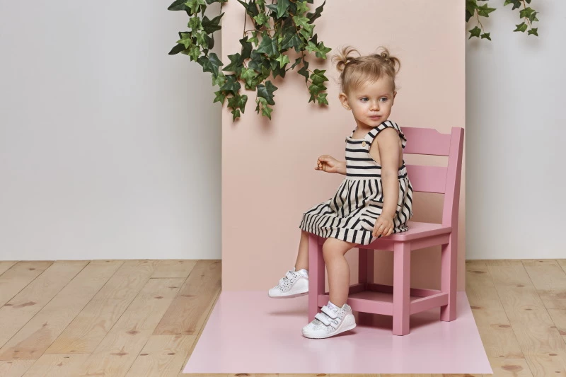 Biomecanics Κατάστημα -Biomecanics Κατάστημα Los zapatos de biomecanics ayudan a los mas pequenos a dar sus primeros pasos